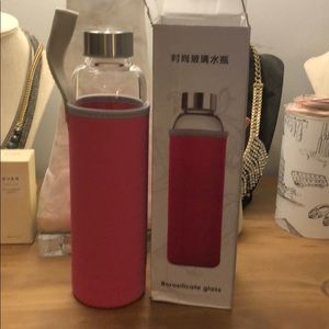 Borosilicate Glass Container with insulated holder